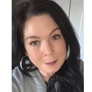 Meet your Posher, Holly